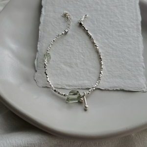 Green Quartz Freeform Single Bead Bracelet - image