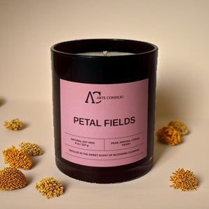 Petal Fields Scented Candle 550ml - image