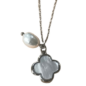 Plain Clover white necklace - image
