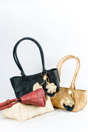 KAYA Shoulder Bag - image