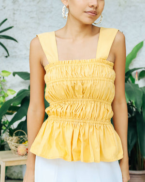 Roma in yellow - image