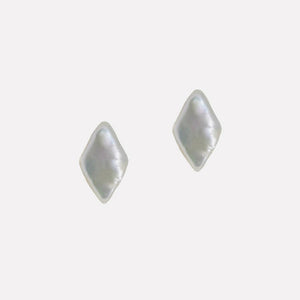 Perla Dia Stud Earrings - image