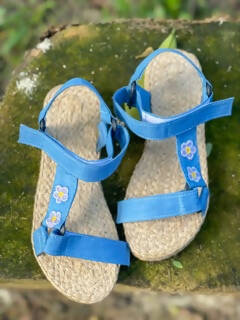Riyana Embro Mandals - image