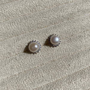 Sunny Freshwater Pearl Earrings - image