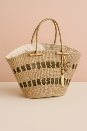Abaca eyelet beach bag - image