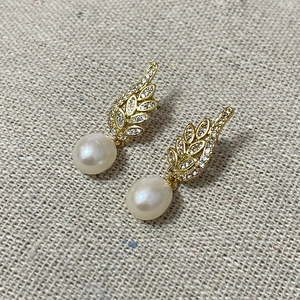 Lainey Freshwater Pearl Dangling - image