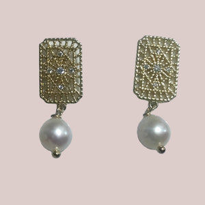 Ana Saltwater Pearl Earrings - image