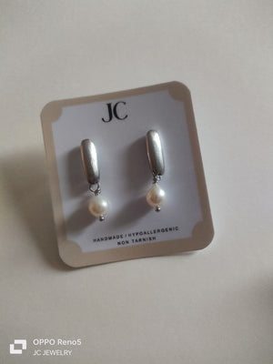 Saltwater Pearl white stick Earrings - image