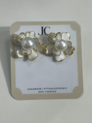 FULL BLOOM FRESHWATER PEARL EARRINGS - image