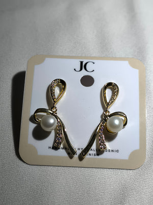 White Frehwater Pearl Dangling Earring18 - image