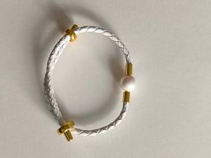 PEARL IN LEATHER BRACEELET 12 - image