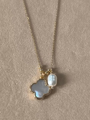 Plain Clover  MOP necklace - image