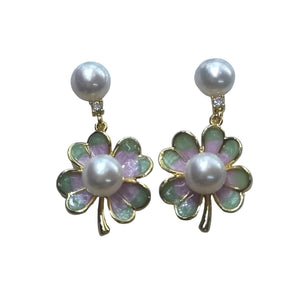 2 pearl drop White Earrings - image