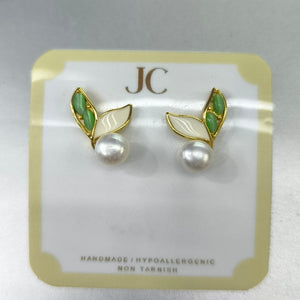 GREEN TAIL FRESHWATER PEARL EAR - image