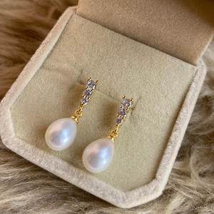 Agnes Freshwater Pearl Stud Earrings - image