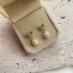 Sorene Freshwater Pearl Dangling Earrings - image