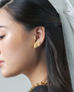 Elise Bow stud 18k gold plating - image