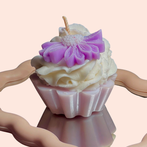 LAVENDER CUPCAKE CANDLE - image
