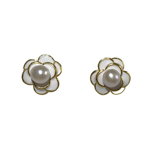 33 FRESHWATER PEARL EARRINGS - image