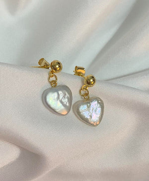 Agatha Freshwater Earrings - image