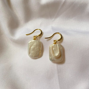 Saoirse Freshwater Pearl Earrings - image