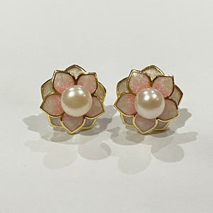 Flora Freshwater Pearl Earrings - image