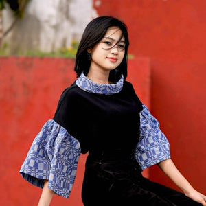Binakol Turtle Blouse - image