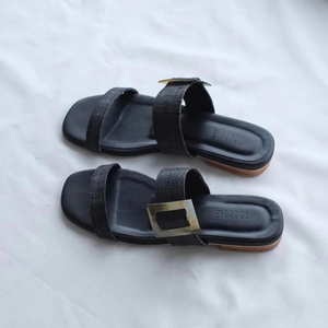 Selena Raffia Slide w/ Shell - Ebony - image