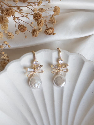 NAIARA Keshi Pearl Earrings - image