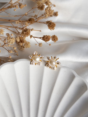 gold pearl earrings - image
