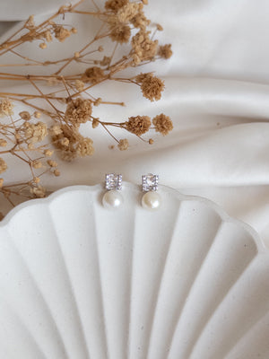ALINA Freshwater Pearl Earrings - image