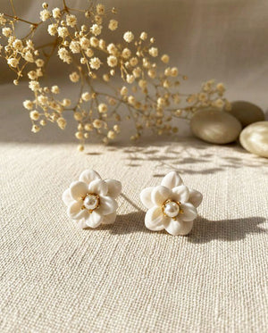 Geneliza Stud Earrings - image