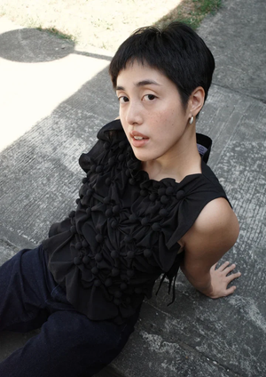 bubble bib - stonewashed linen, black - image