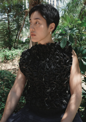 ruffle bib - black denim - image