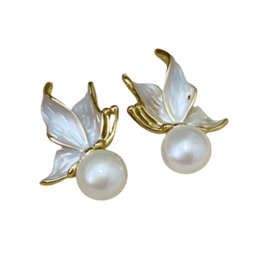 Aurelia Freshwater Pearl Stud Earrings - image