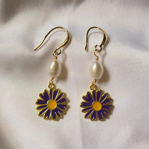 Dahlia Freshwater Pearl Earrings - image