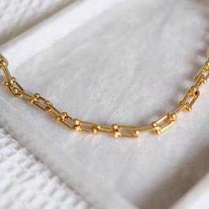 Harper Horseshoe Link Necklace - image