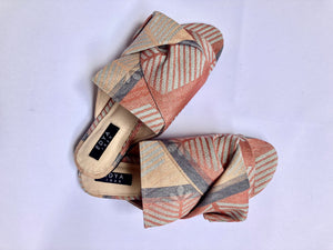 Vintage JQ Knotted Ribbon Flat - image