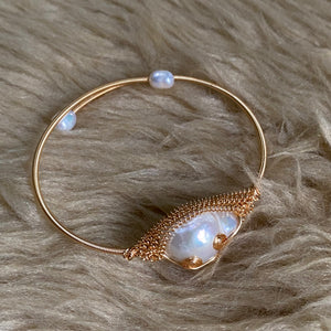 Yelina Freshwater Bracelet - image