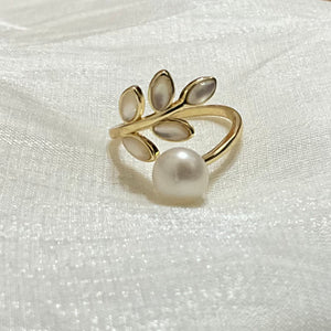 Leaves Freshwater Pearl Ring - image