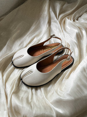 Tabi Euclid in Off White - image