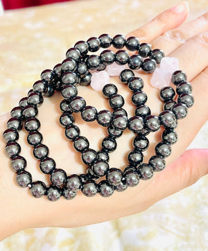 Hematite with clover rose - image