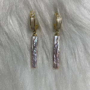 Keishe Stick Pearl Earrings 1 - image