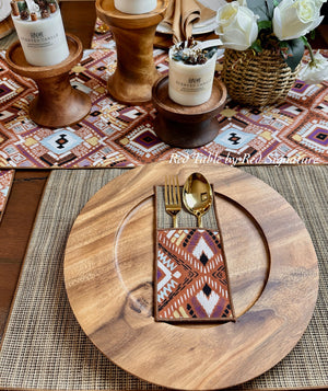 Wood Charger Plate with elegant wood grain - image