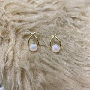 Lyla Freshwater Pearl Earrings - image