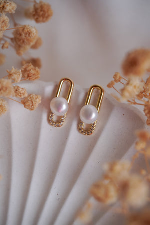 IMPERDIBLE Freshwater Pearl Earrings - image