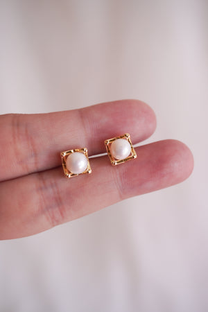 YOLA Freshwater Pearl Earrings - image