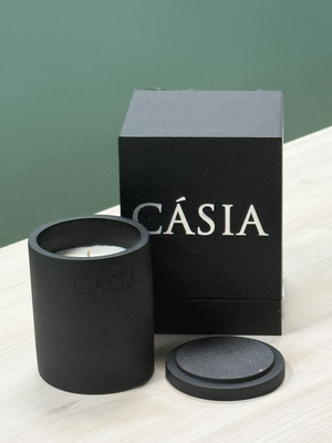 CÁSIA Tobacco Rum Scented Soy Candle - image