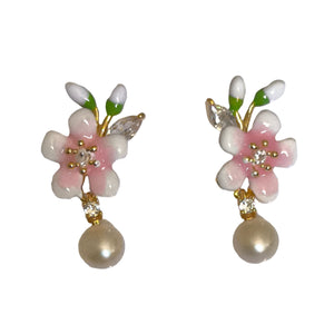 Petomit flower drop earrings - image