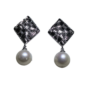 White Frehwater Pearl Dangling Earring24 - image